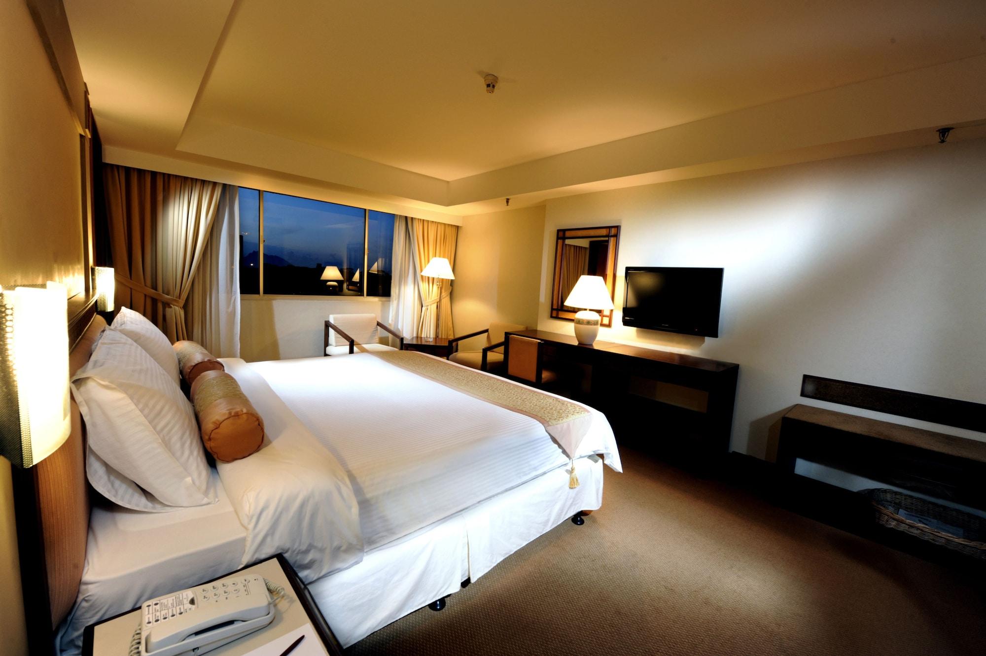 Grand Margherita Hotel Kuching Exterior foto