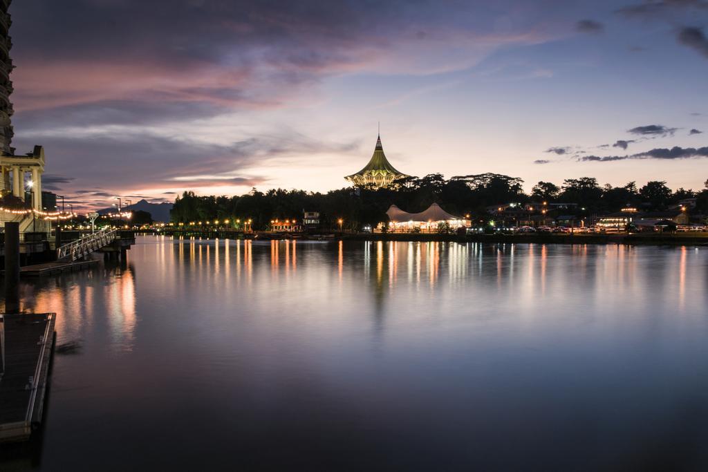Grand Margherita Hotel Kuching Exterior foto