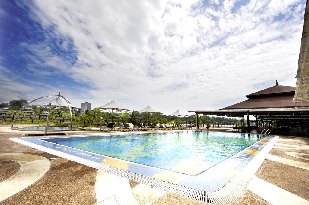 Grand Margherita Hotel Kuching Exterior foto