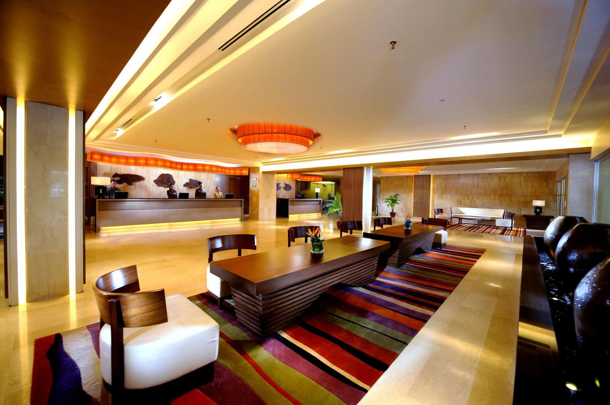 Grand Margherita Hotel Kuching Exterior foto